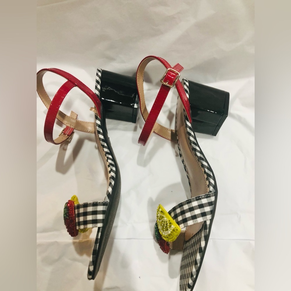 Betsey Johnson gingham print lemon strawberry red patent strap chunky heels sz10 - Picture 12 of 16